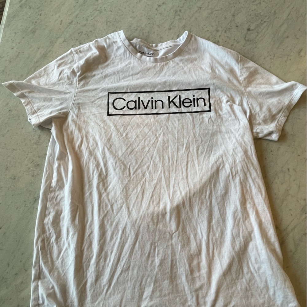Calvin Klein T Shirt